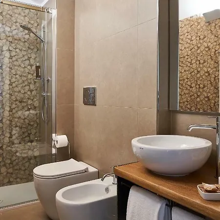 Mini-hôtel Delle Mercanzie 2*