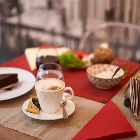Delle Mercanzie 3* Brescia